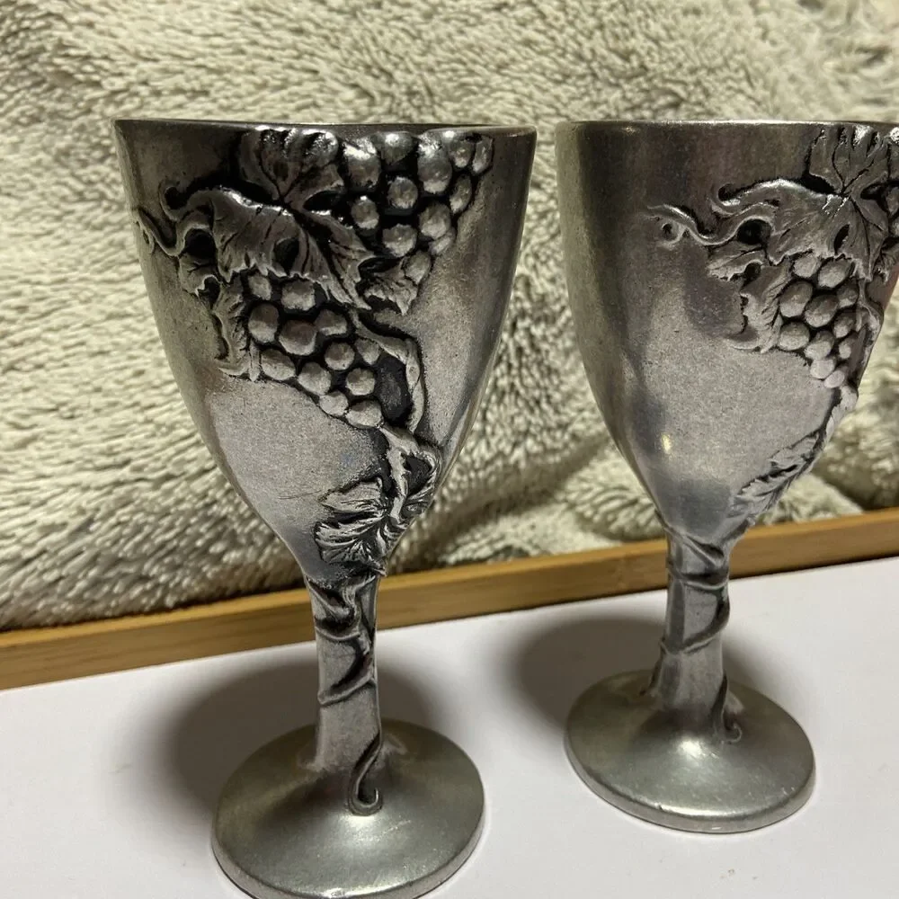 Set of 2 Goblets Vineyard Elegance renaissance ￼festival ￼vintage pewter new